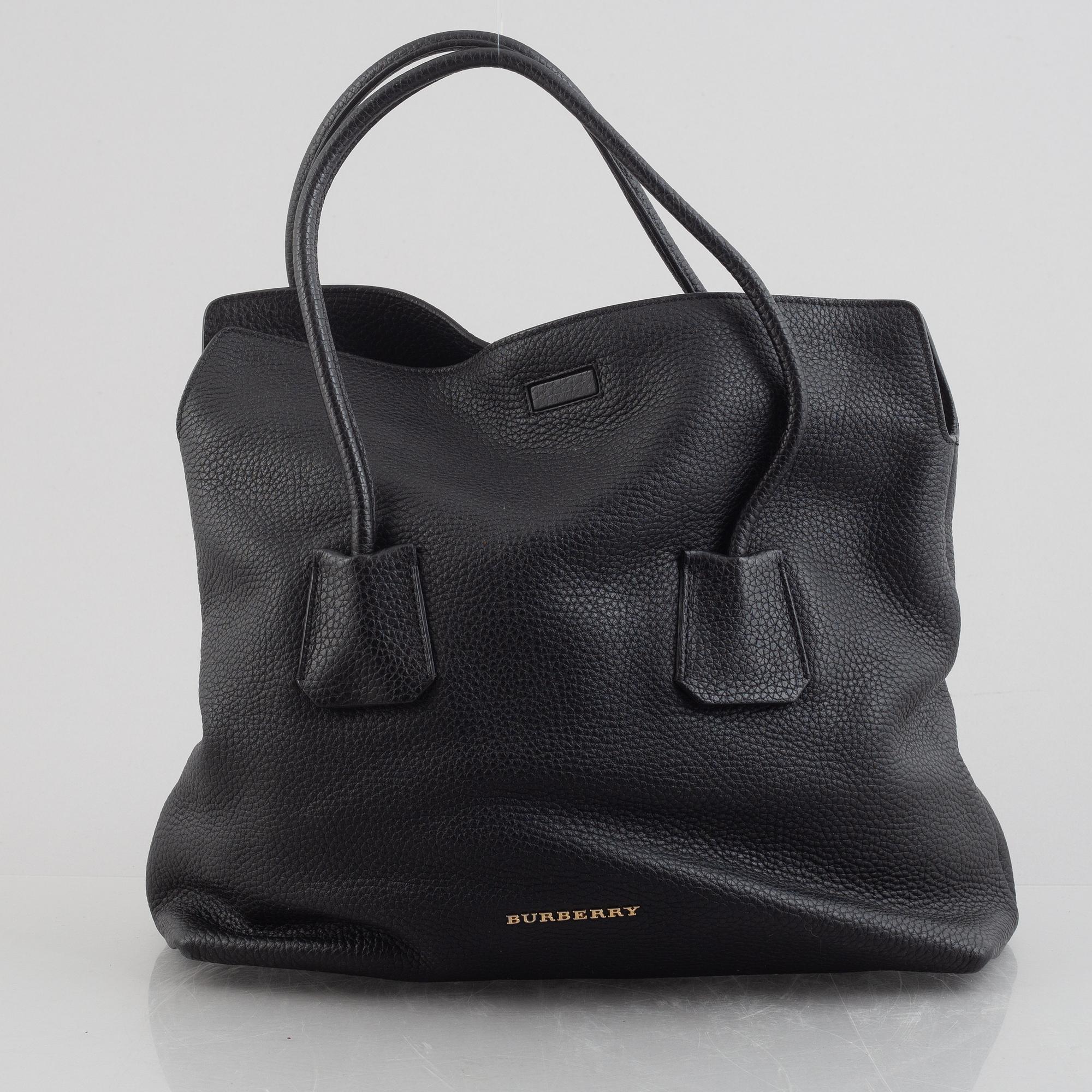 Burberry, a 'Baynard Tote' hand bag, 2016.