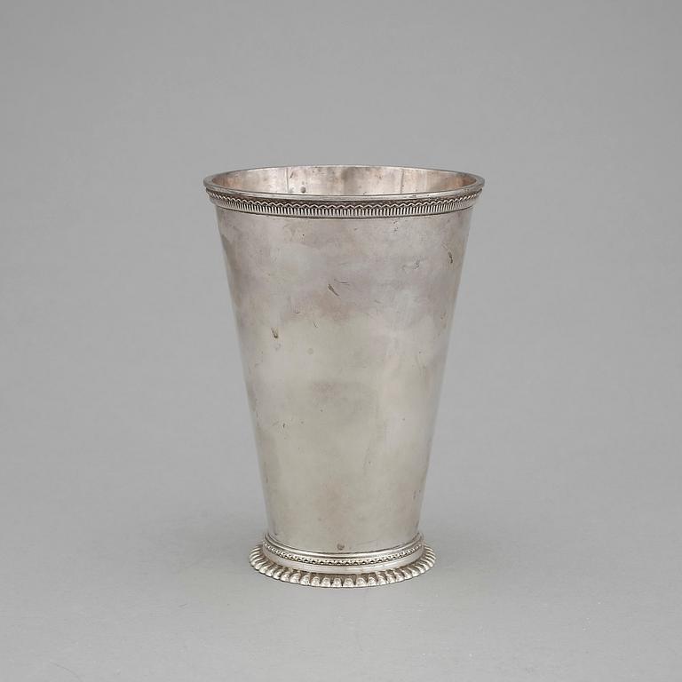 VAS, silver. Guldsmedsaktiebolaget GAB, Stockholm, 1922. Vikt ca 268 gram.