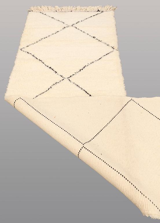 A RUNNER, Morocco, ca 315 x 90 cm.