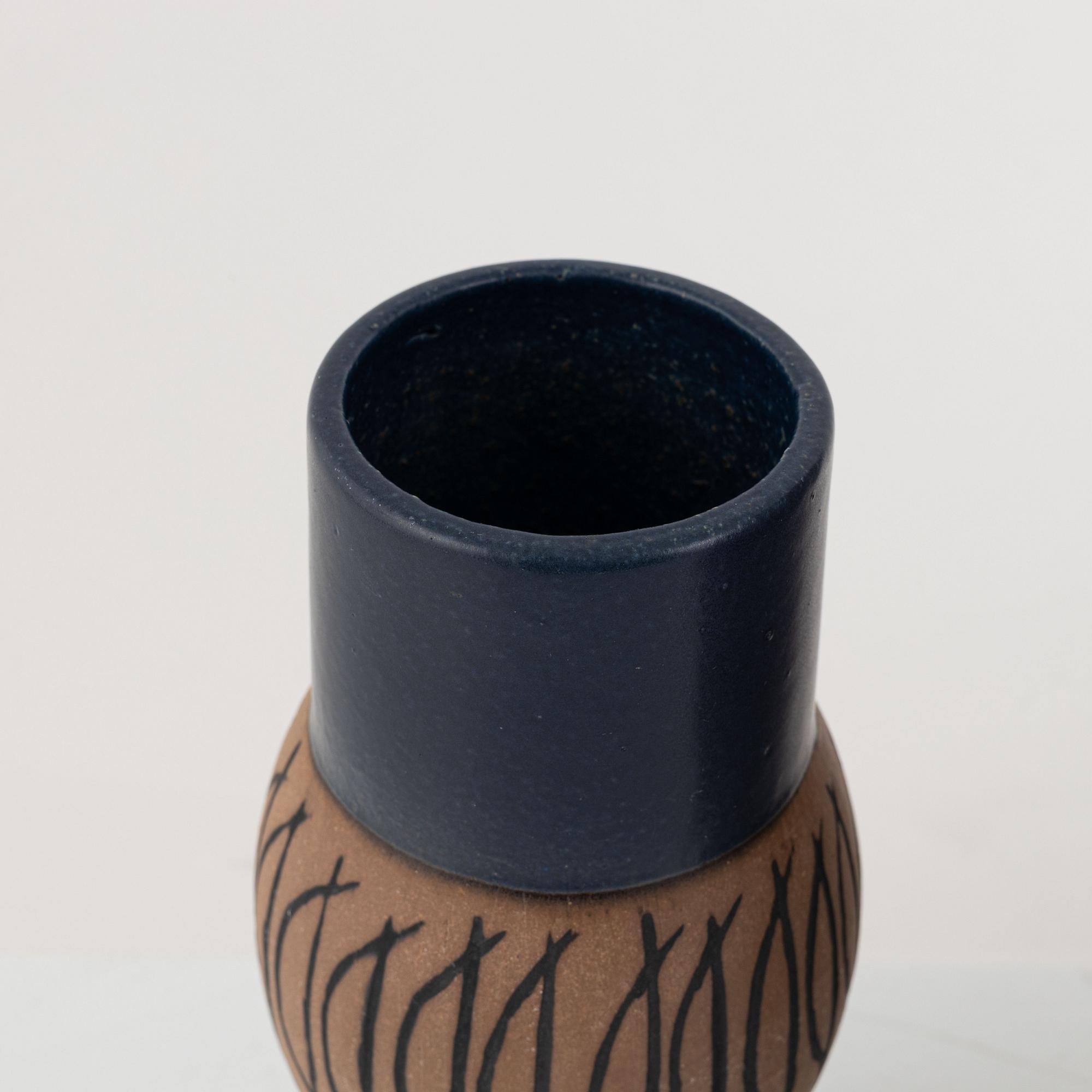 Lisa Larson, vaser, 2 st, Gustavsberg.