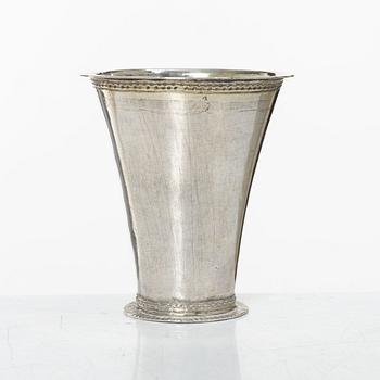 Jöns Lund, bägare, silver, Skara omkring år 1760.