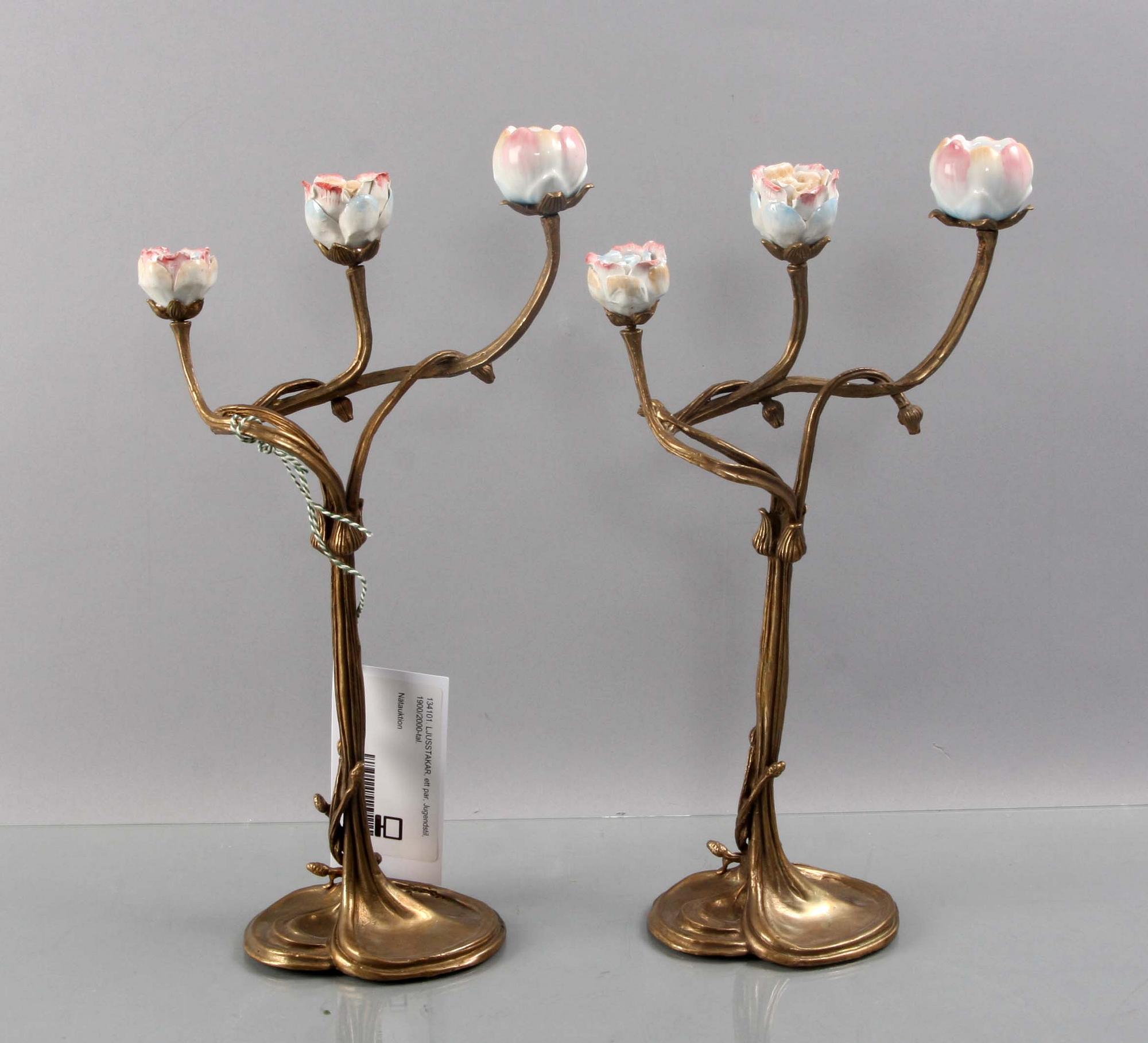 LJUSSTAKAR, ett par, Jugendstil, 1900/2000-tal.