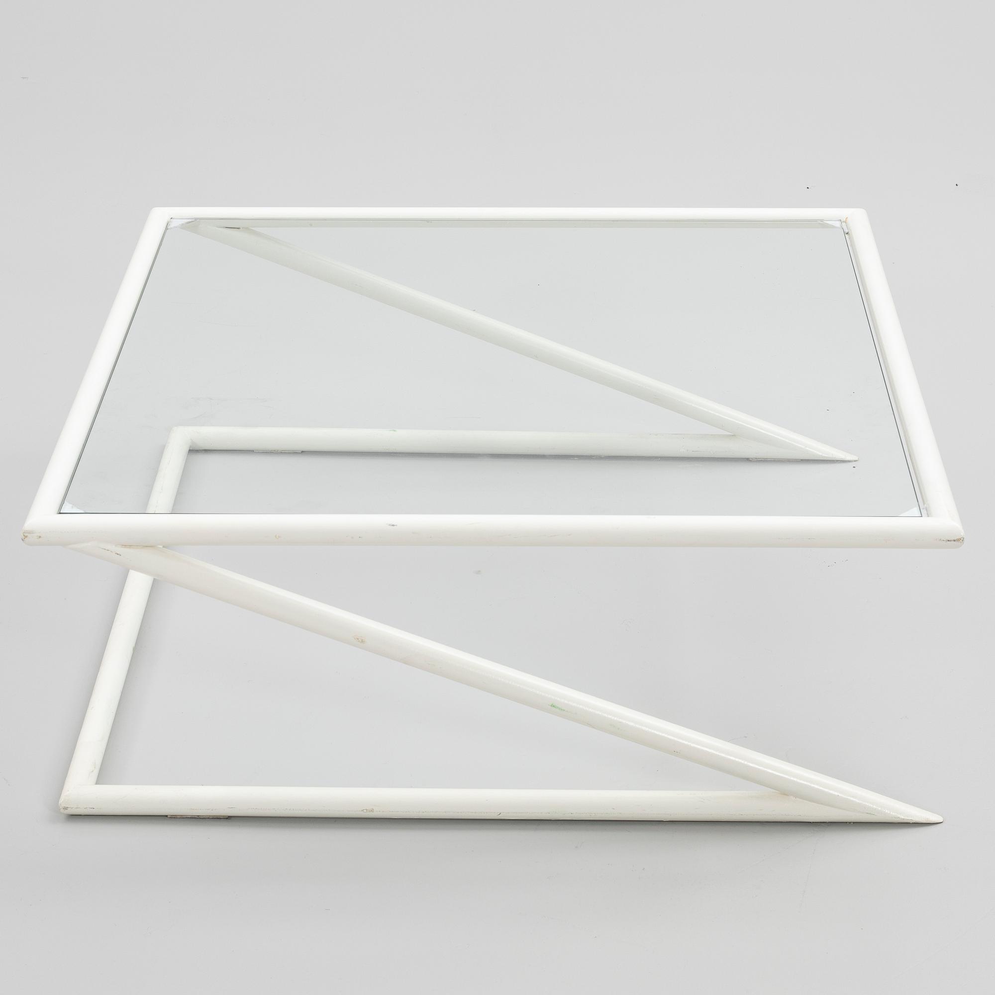 Coffee table, late 20th century/2000s.