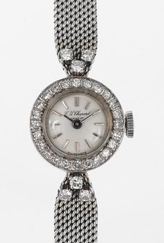 DAMARMBANDSUR, Chopard, krans av åttkantslipade diamanter samt tre briljantslipade på vardera sida.