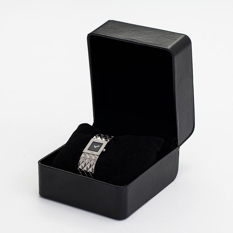 Chanel, Matelasse Quilt Acier, wristwatch, 19 mm.