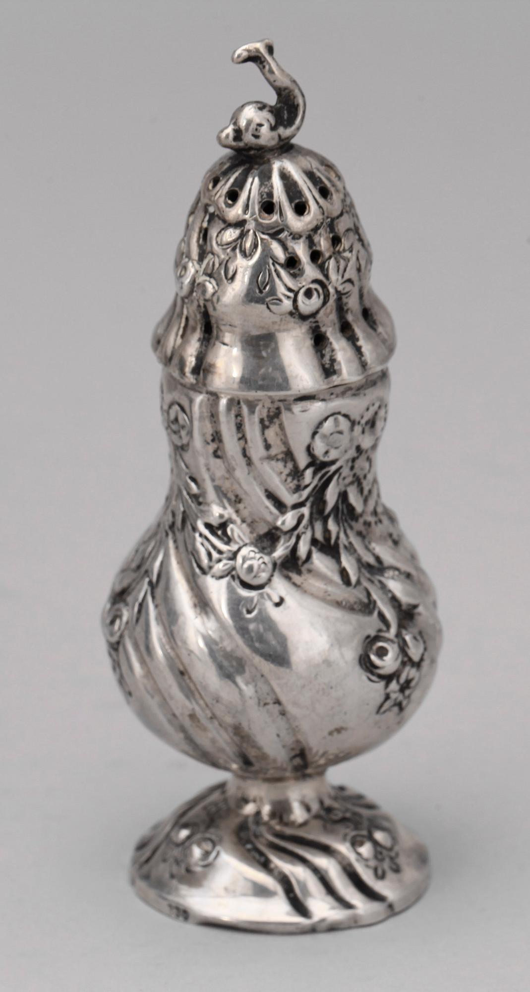 PARTI SILVER, 12 delar, bl a en mindre bricka GEWE, Malmö, 1961. Totalvikt ca 600 gram.