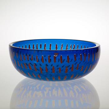 A Sven Palmqvist 'ravenna' glass bowl, Orrefors 1989.