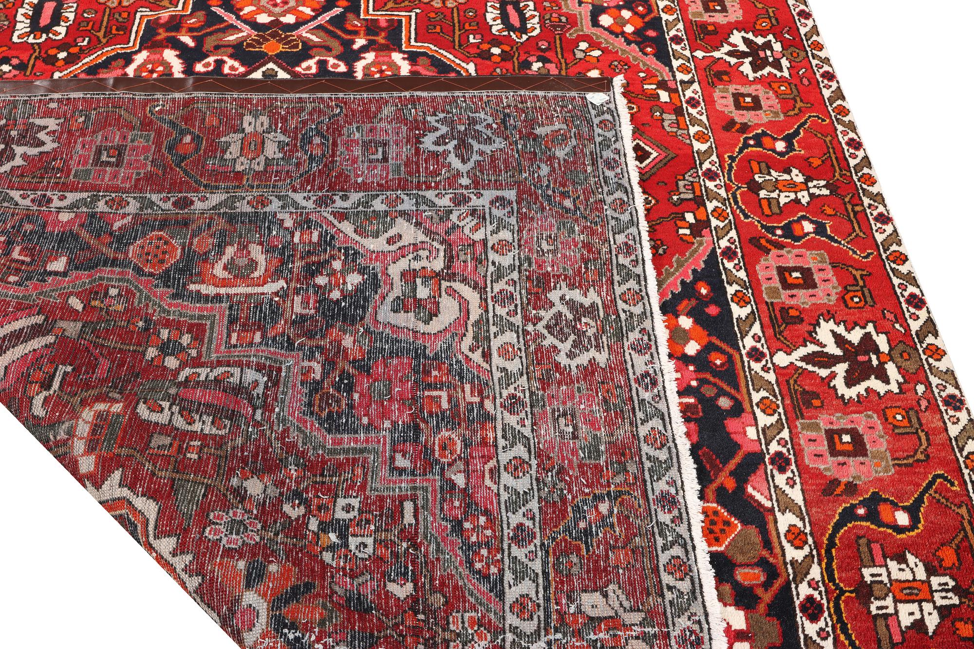 Matta, Bakhtiari, ca. 308 x 212 cm.