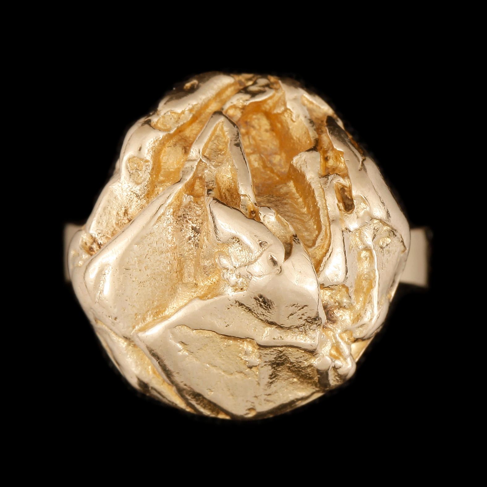 RING, 18k guld, Finland. Vikt 7,5g.