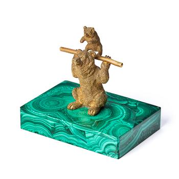179. A Russian Nicholas II malachite-veneered and gilt-bronze paperweight, late 19th century.
