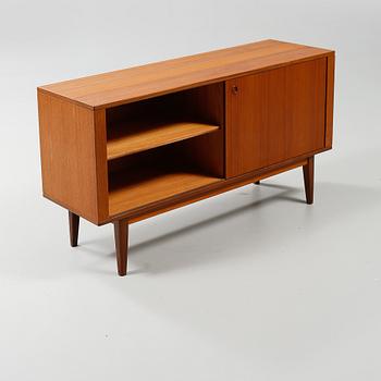 SIDEBOARD, 1900-talets tredje kvartal.