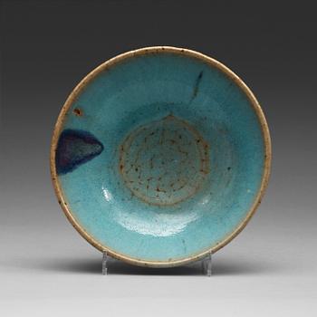 68. A Junglazed bowl, Song/Yuan dynasty.