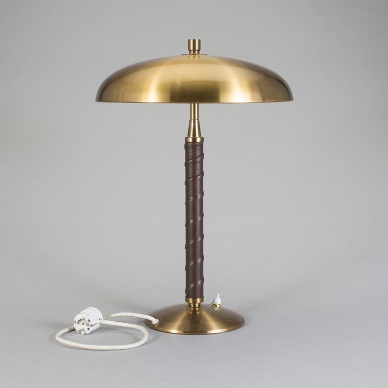 BORDSLAMPA, omkring 1900-talets mitt.