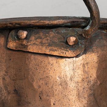 A copper kettle, 19th century.