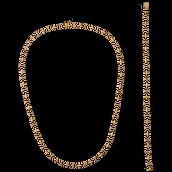 A NECKLACE and BRACELET, 18K gold.