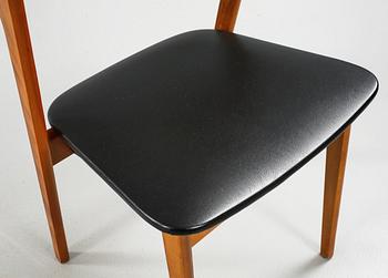 A pair fo 1950/60s armchair.