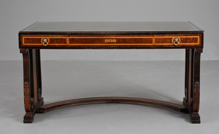 SKRIVBORD, 1920/30-tal.