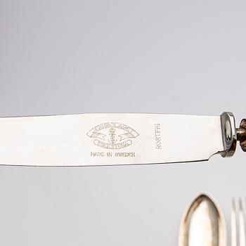 Silverbestick, 108 delar, "Svensk Spetsig", Axel Larsson, Helsingborg, 1900-talets första hälft.