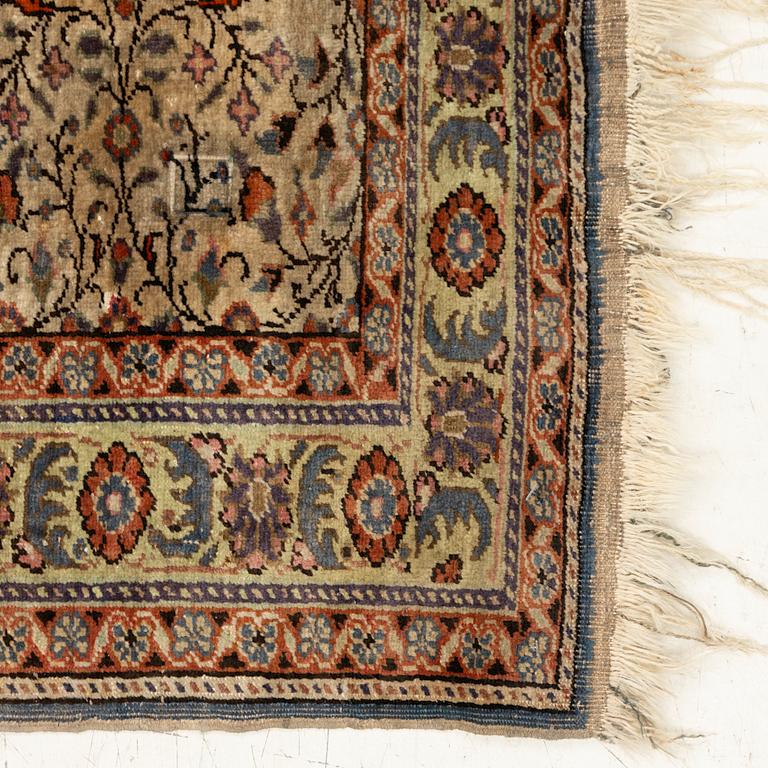 Carpet, Kayseri, approx. 175 x 119 cm.