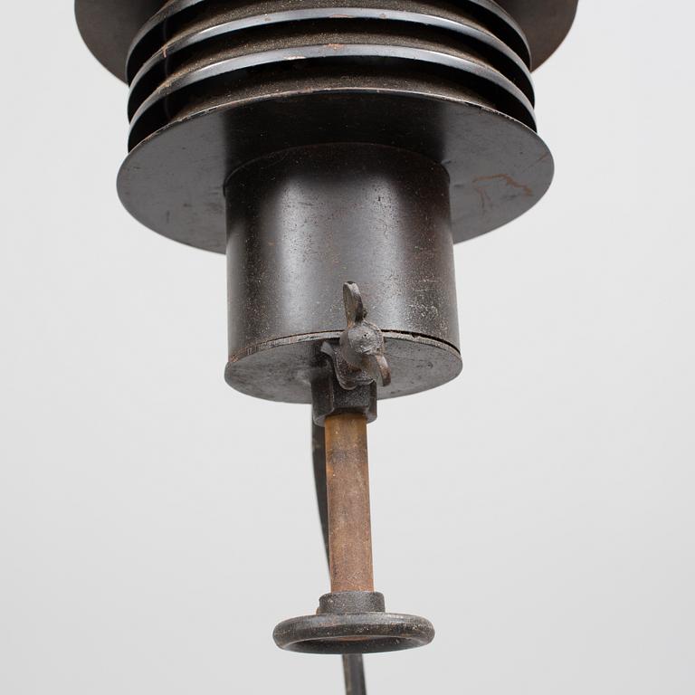 LAMPA/STRÅLKASTARE, 2 stycken, 1900-talets första hälft.