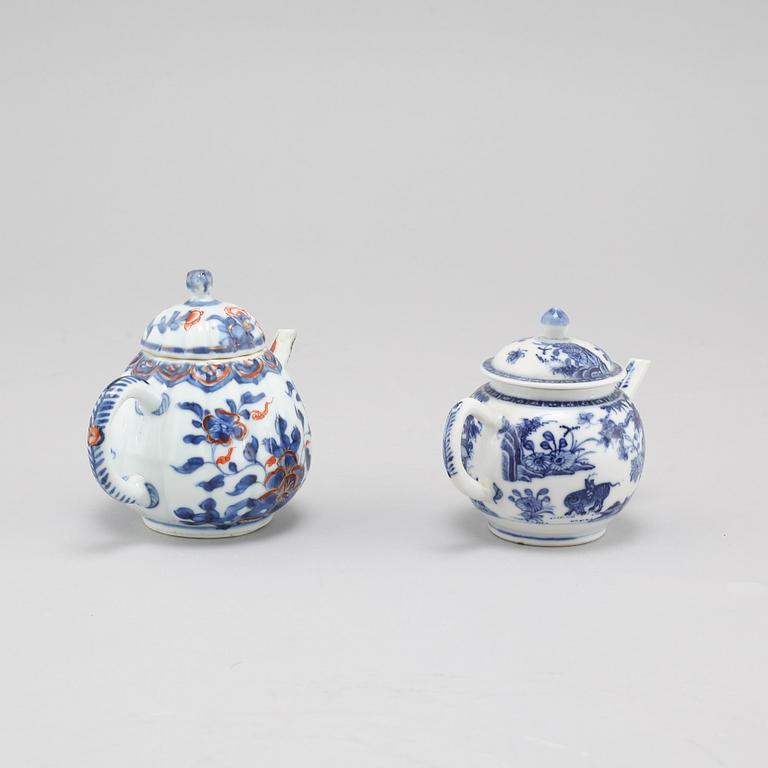 Two late 18th century porcelian chinese teapot.