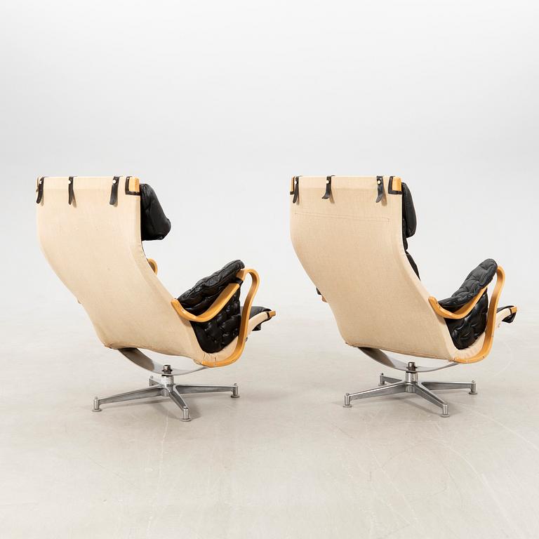 Bruno Mathsson, Swivel armchairs 1 pair, "Pernilla Roto" for DUX late 20th century/early 21st century.