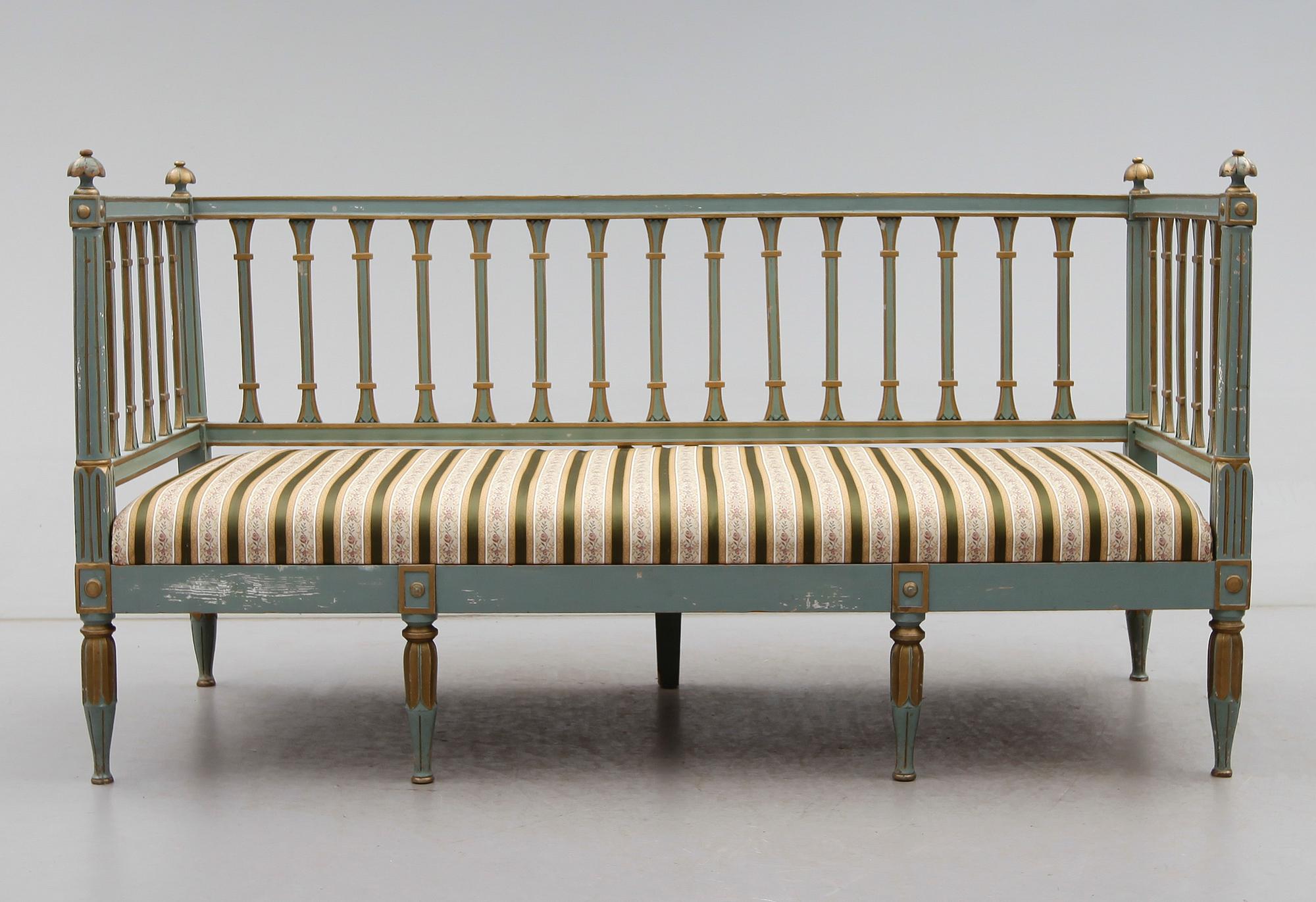 SOFFA, gustaviansk stil, 1900-talets första hälft.