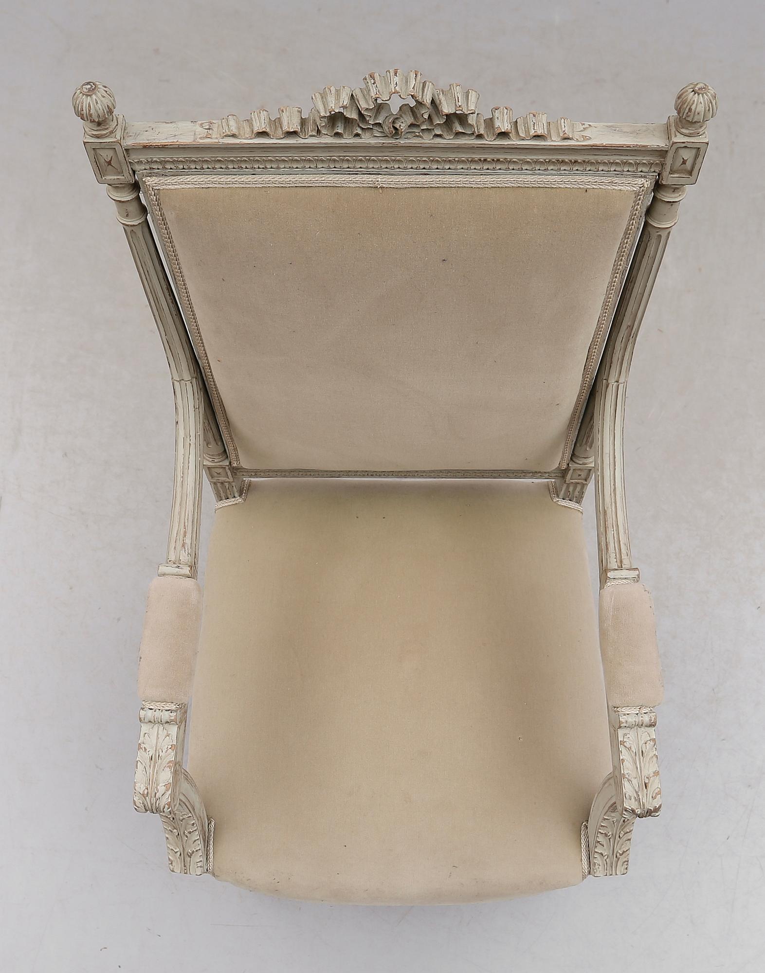 KARMSTOL, Louis Seize-stil, 1900-talets första hälft.