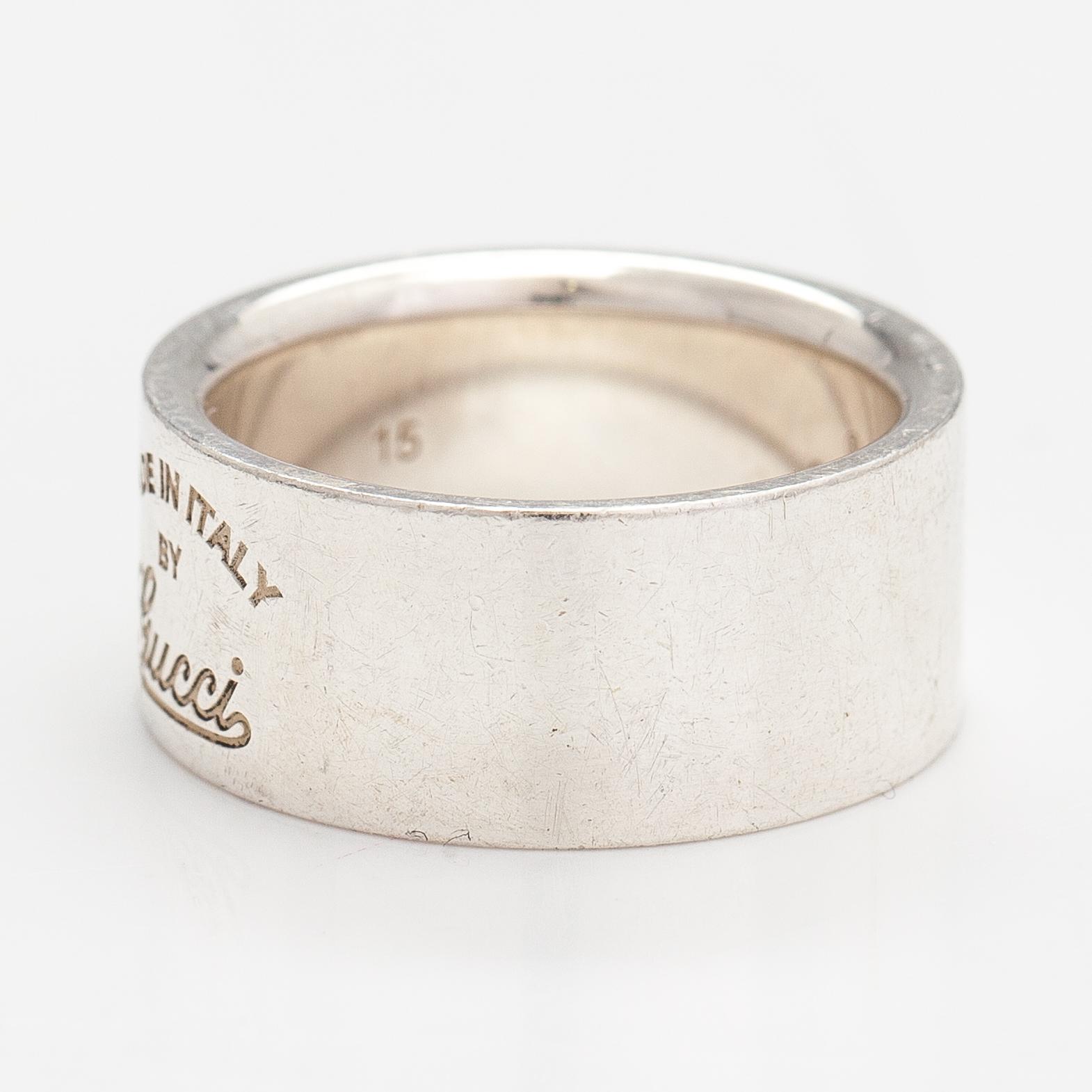 Gucci, A pair of earrings, bracelet, ring and necklace made of sterling silver. Marked Gucci, Made in Italy.