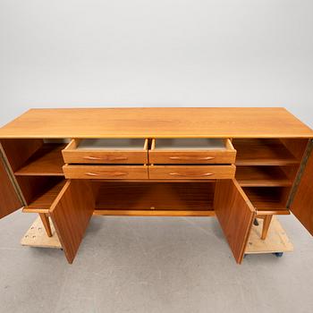 Mid/late 20th century sideboard.