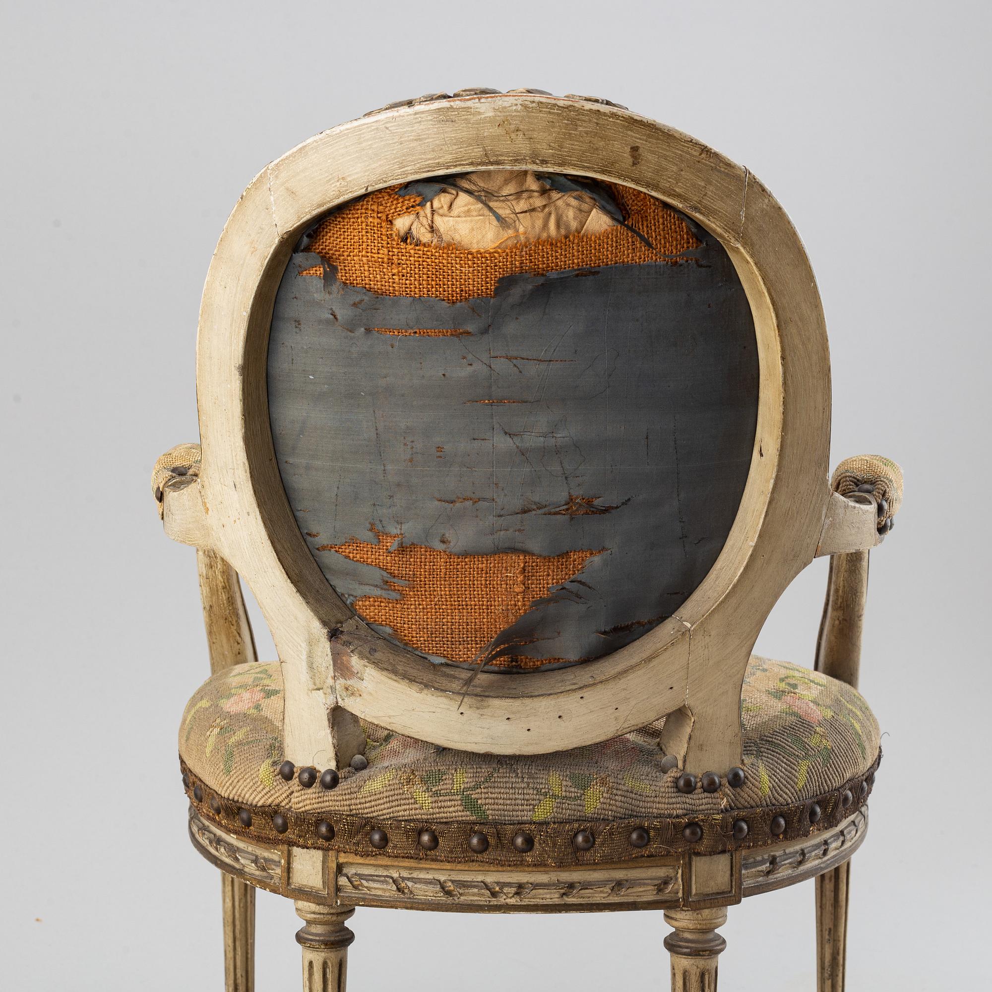A miniature chair / doll chair, Louis XVI-style, first half of the 20th century.