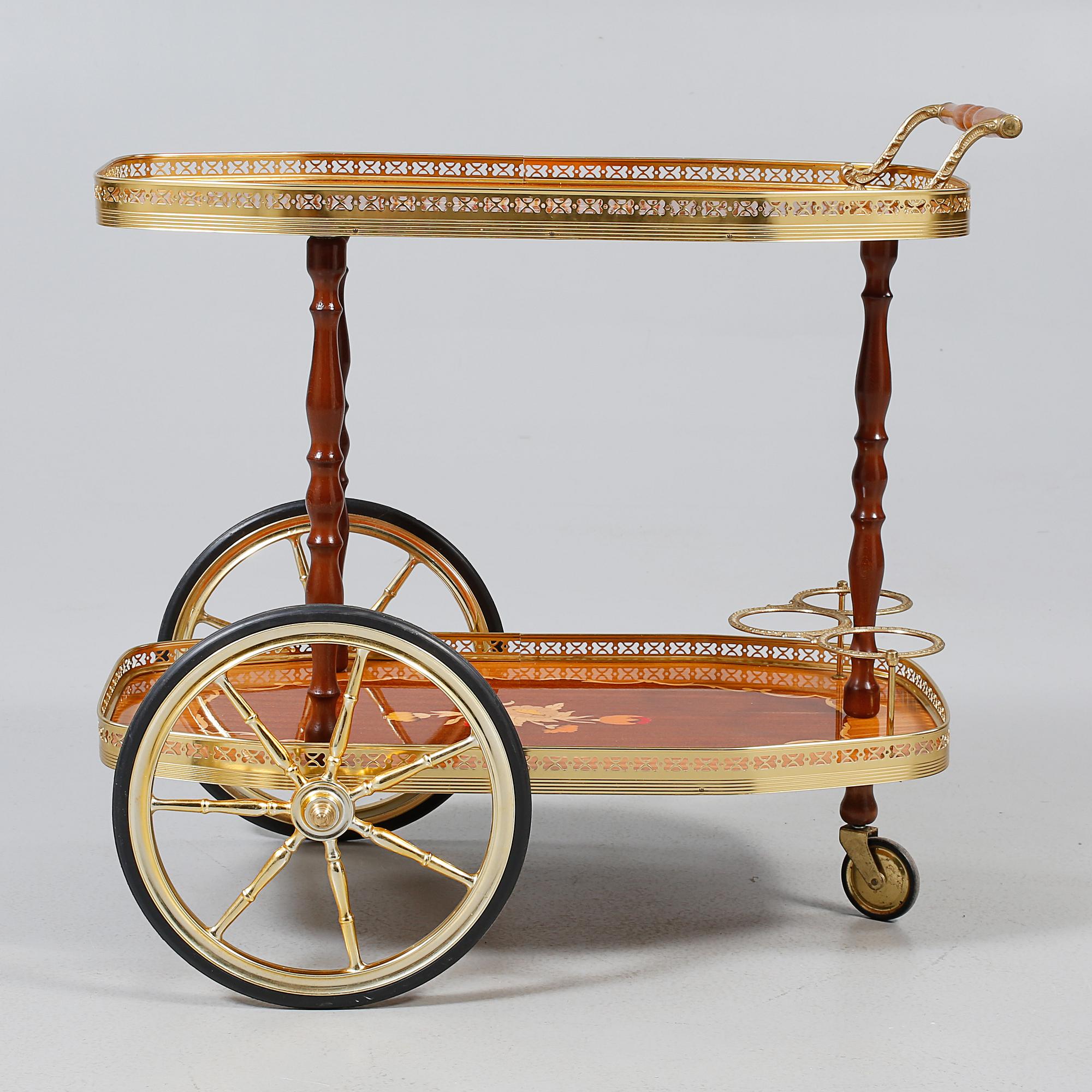 SERVERINGSVAGN, 1900-talets andra hälft.