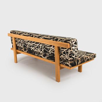 Alvar Aalto, a sofa, design by Artek's drawing office, for O.Y Huonekalu- ja Rakennustyötehdas A.B. 1957.