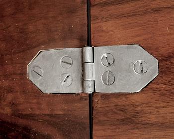 SNEDKLAFFSEKRETÄR, barock, 1700-tal.