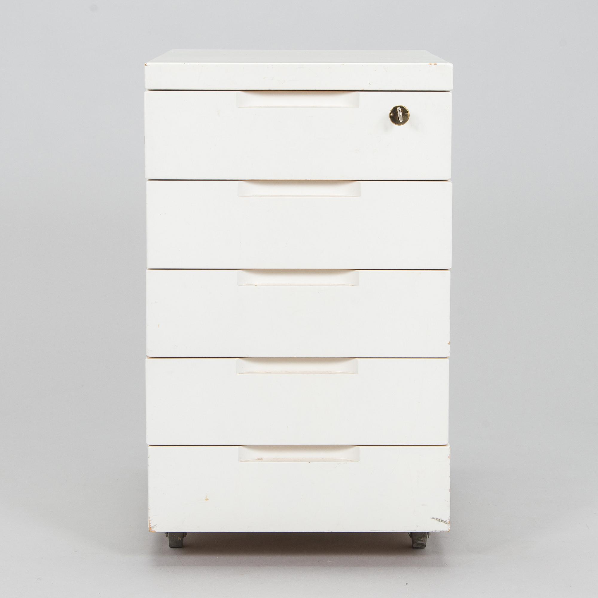 Alvar Aalto, laatikosto, malli 297, Artek, 1960–70-luku.
