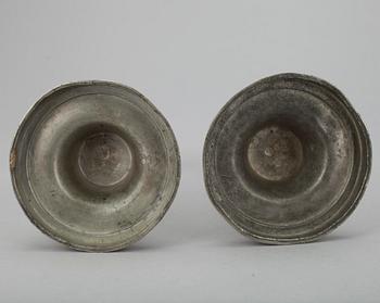 LJUSSTAKAR, ett par, tenn, 1800-talets första hälft.