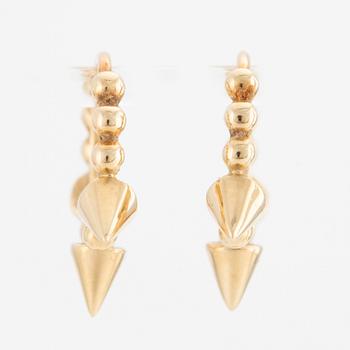 A pair of earrings 14K gold, possibly Maria Tash.