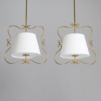 Gunnel Nyman, a pair of mid-20th century '50273' pendant lights for Idman.