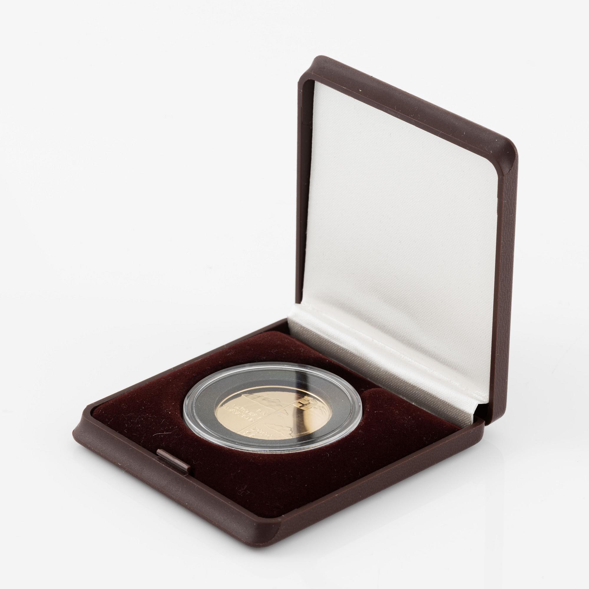 A Swedish commemorative goldcoin, 2005.