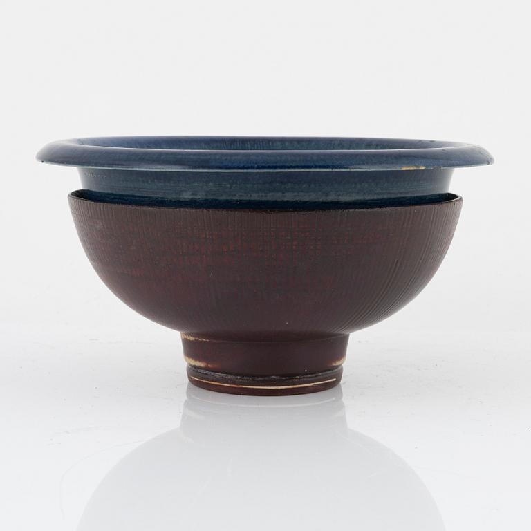 Wilhelm Kåge, a 'Farsta' stoneware bowl, Gustavsbergs studio, 1944.
