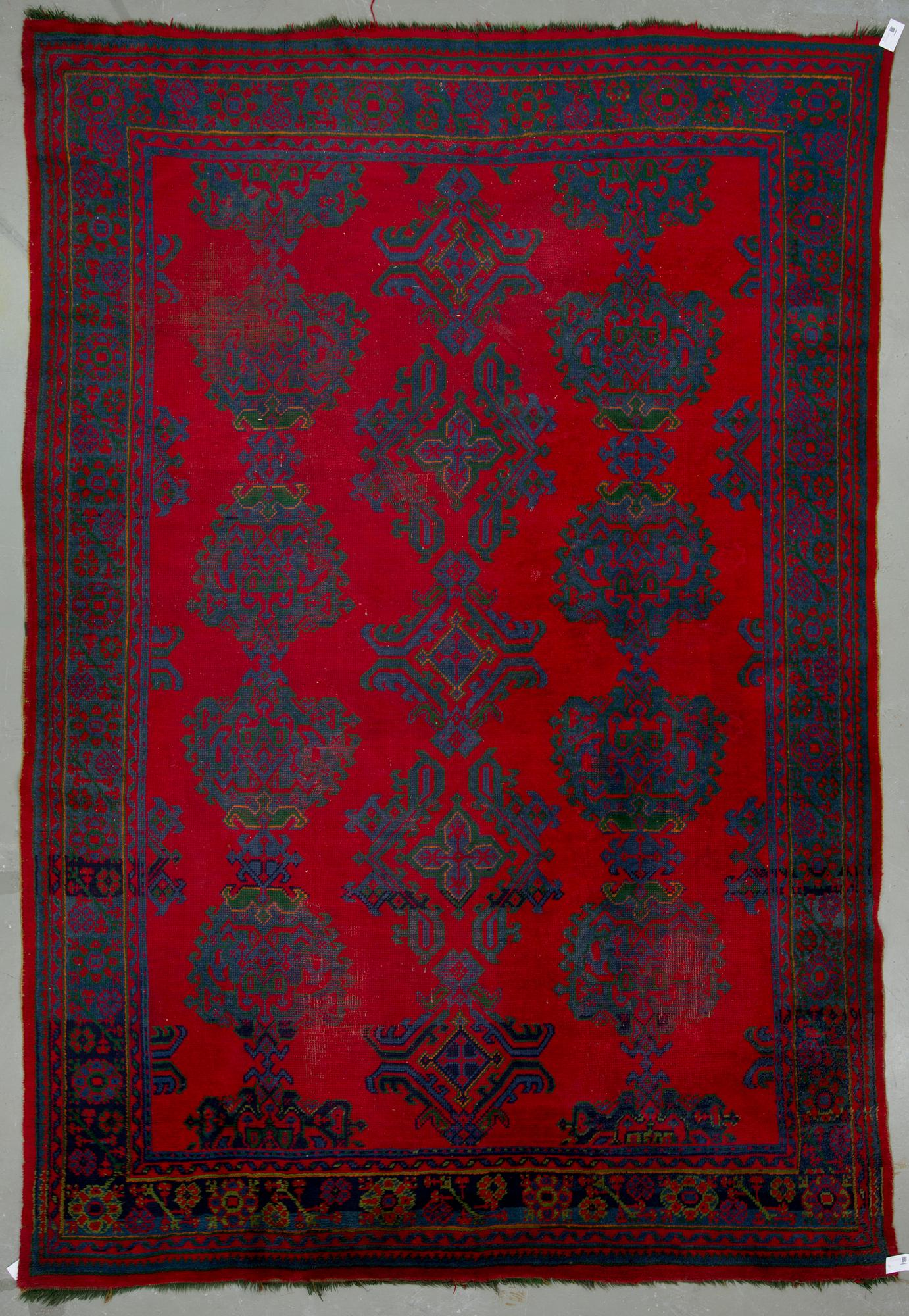 MATTA, Ushak, semiantik. Ca 356x242 cm.