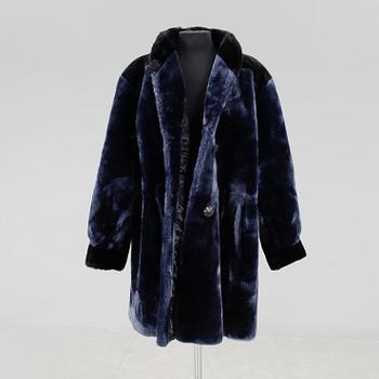 KAPPA, Yves Saint Laurent Fourrures.