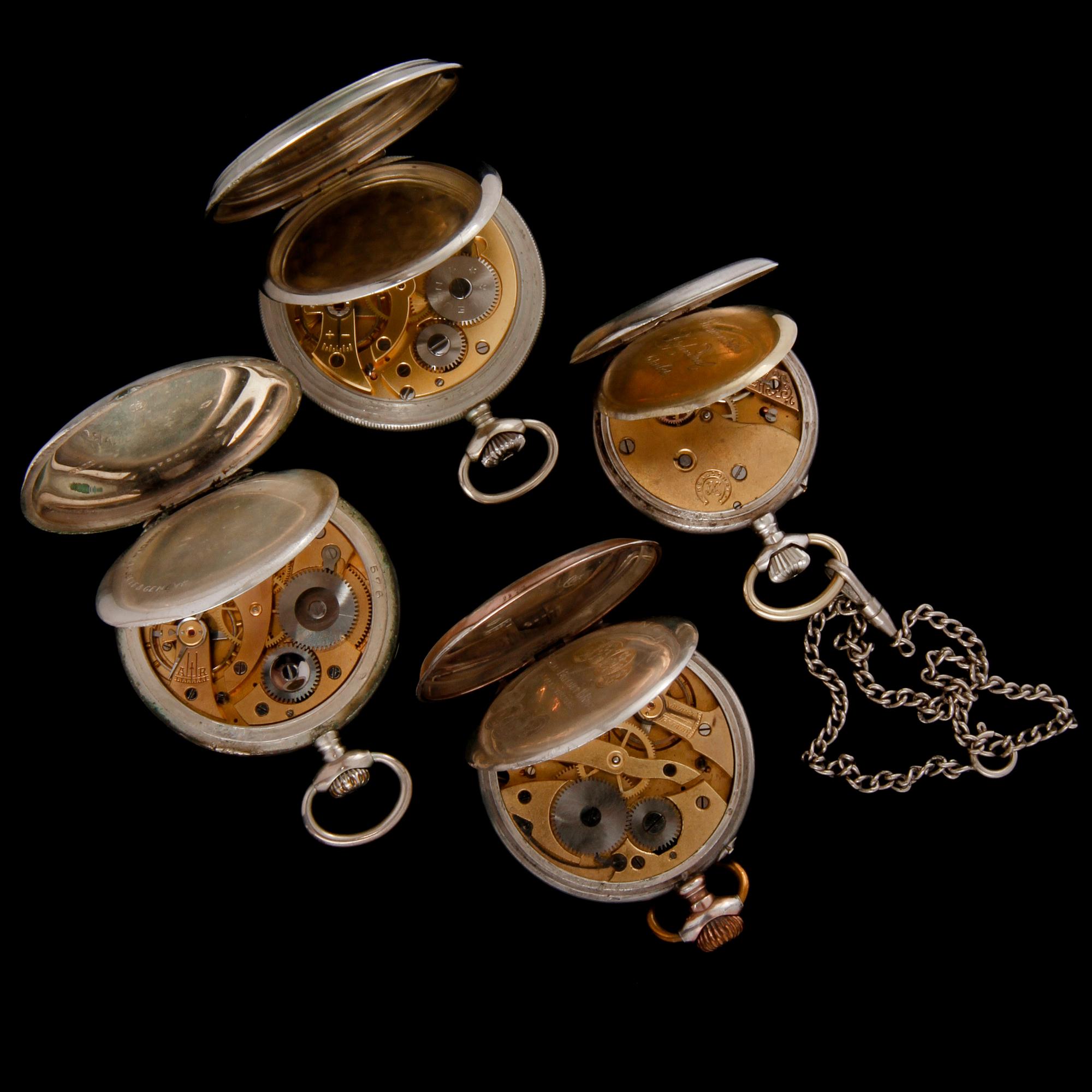 FICKUR, 4 st, delvis låghaltigt silver, 1900-talets första hälft.