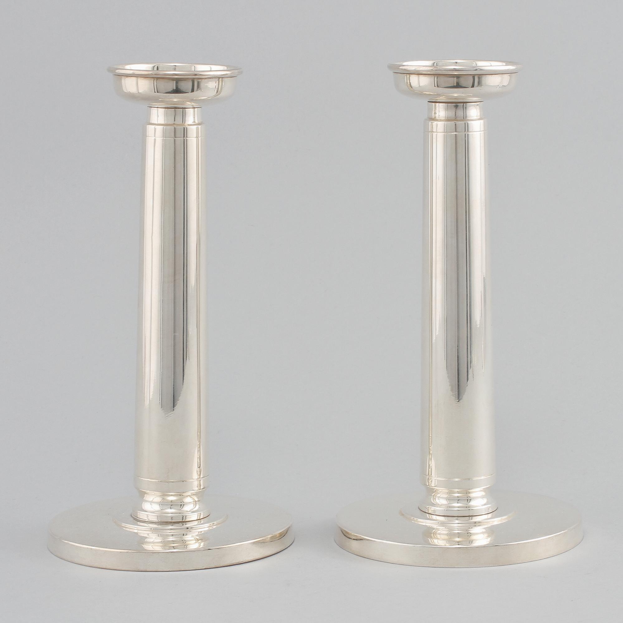 LJUSSTAKAR, ett par, silver, GAB , 1964 respektive 1965. Vikt 425 g.