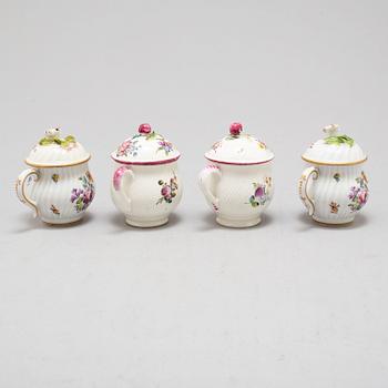 Four (2+2) custard cups with cover, soft paste and porcelain, Frankenthal and Mennecy-Villery, end of 18th century.