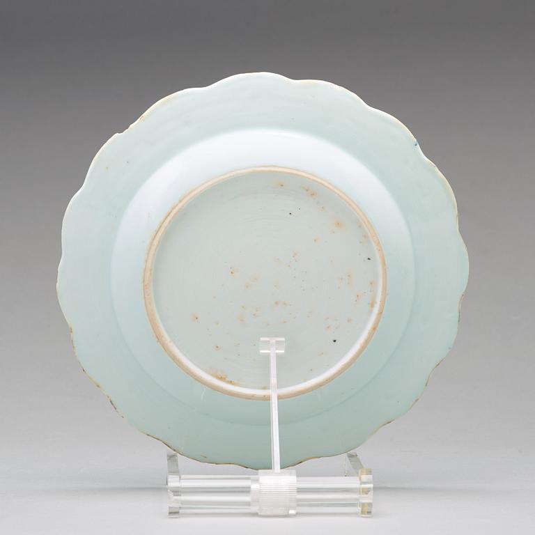 A set of 20 blue and white export porcelain dishes, Qing dynasty, Qianlong (1736-1795).