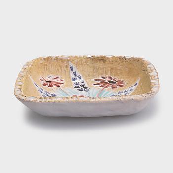 Birger Kaipiainen, a stoneware decorative dish, signed BK Arabia Suomi.