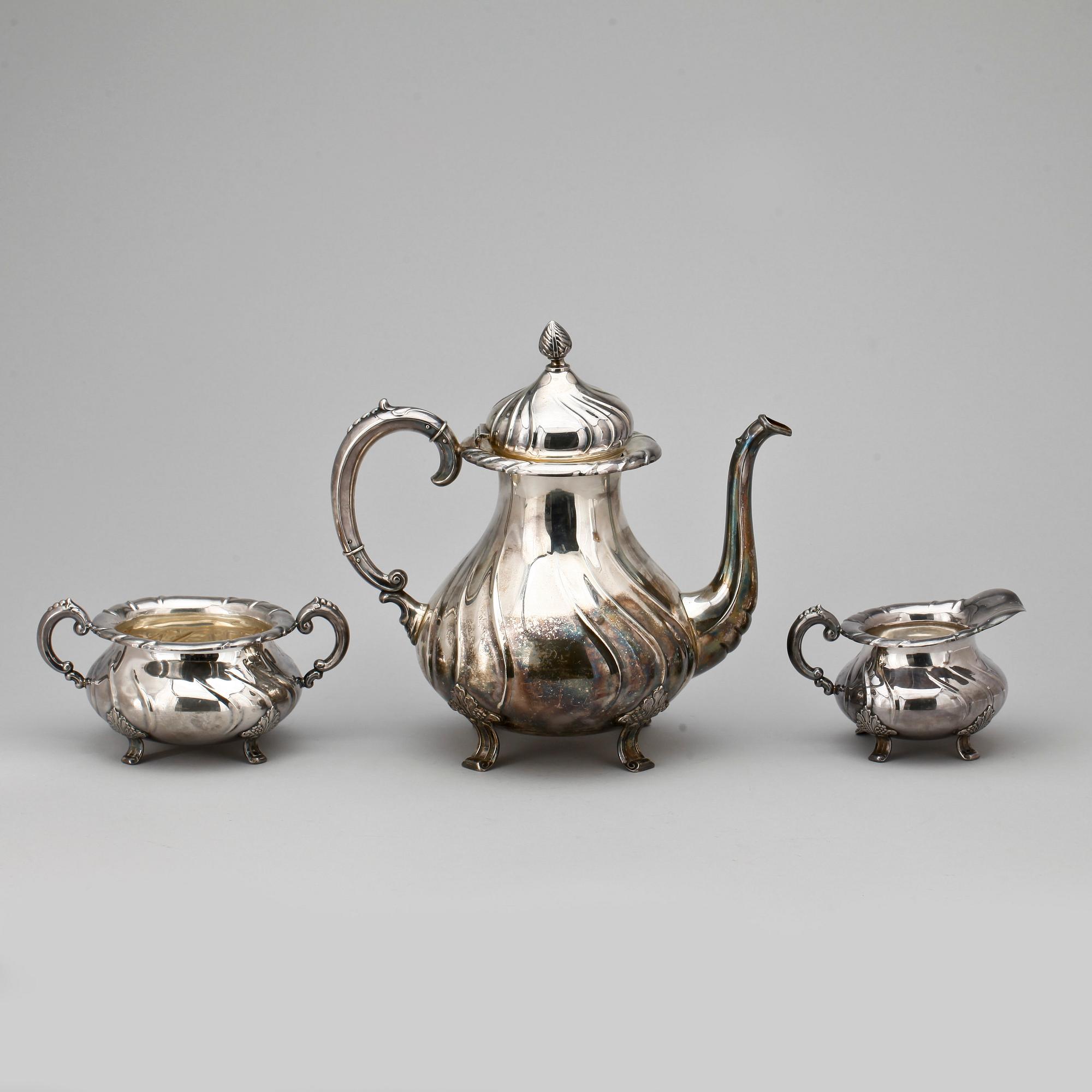 KAFFESERVIS, 3 delar, silver, importstämplar, 1900-tal. Totalvikt ca 1000 gram.