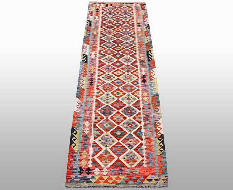 A runner, Kilim, ca 463 x 82 cm.