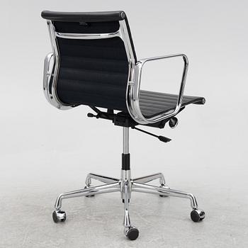 Charles & Ray Eames, an office swiwel chair, "EA117", Vitra.